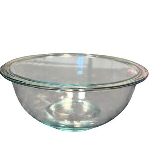 Pyrex 323 1.5 quart, mixing bowl microwavable, durable, clear glass tinted teal